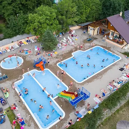Panelovka Camping *